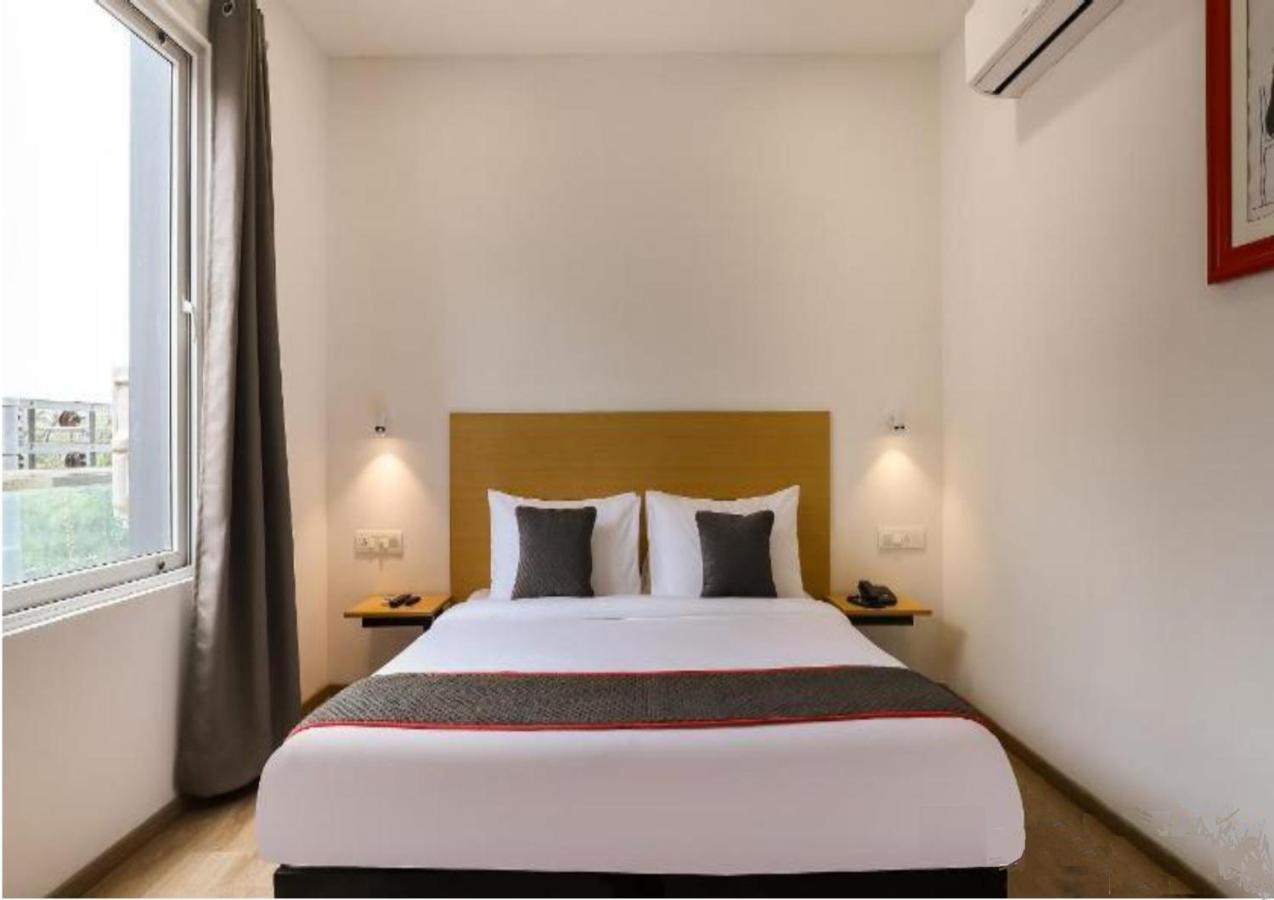 Kingston House Hotel *